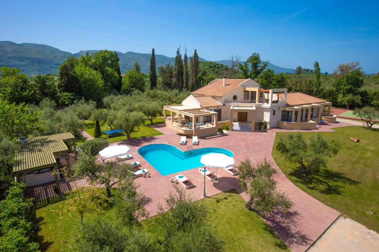 Astarte Villas - Istar Villa With Tennis Court Makhairádhon Dış mekan fotoğraf