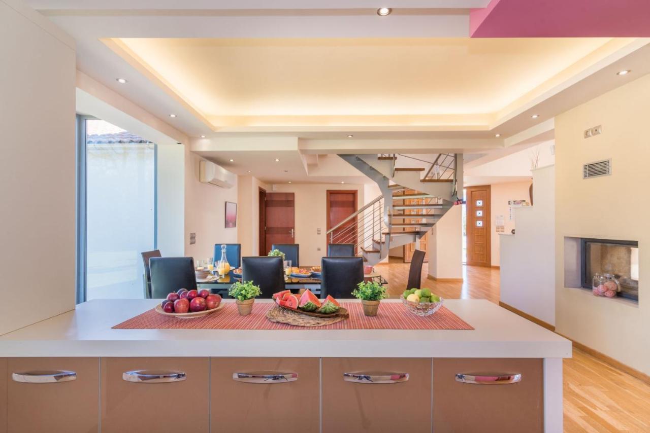 Astarte Villas - Istar Villa With Tennis Court Makhairádhon Dış mekan fotoğraf