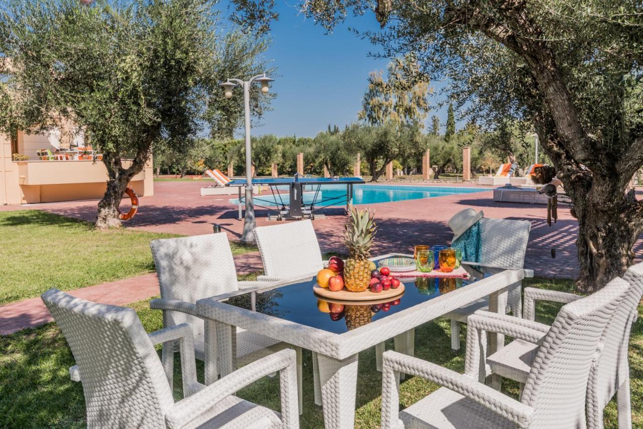 Astarte Villas - Istar Villa With Tennis Court Makhairádhon Dış mekan fotoğraf
