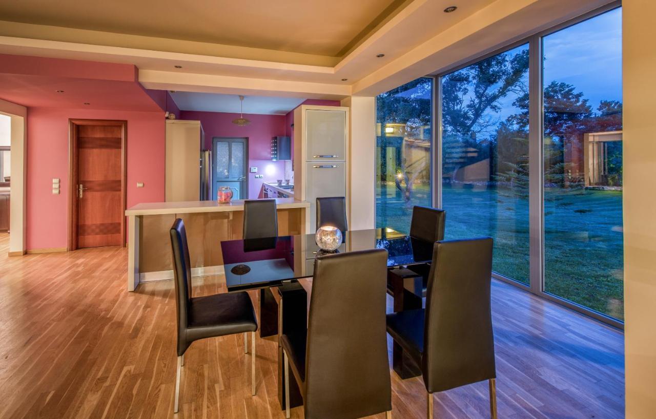 Astarte Villas - Istar Villa With Tennis Court Makhairádhon Dış mekan fotoğraf