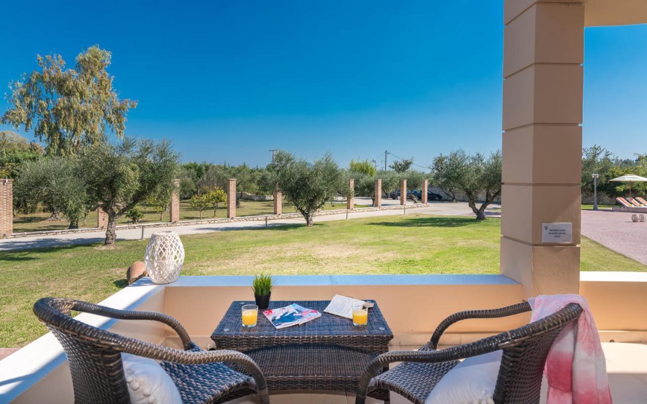 Astarte Villas - Istar Villa With Tennis Court Makhairádhon Dış mekan fotoğraf
