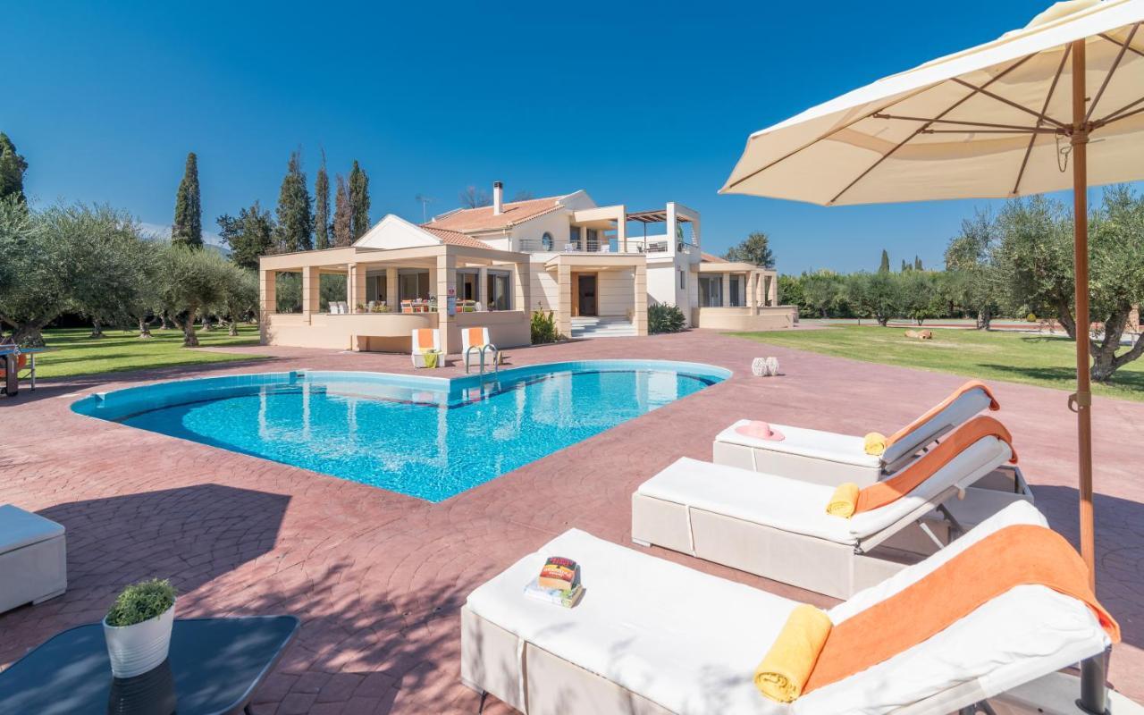 Astarte Villas - Istar Villa With Tennis Court Makhairádhon Dış mekan fotoğraf