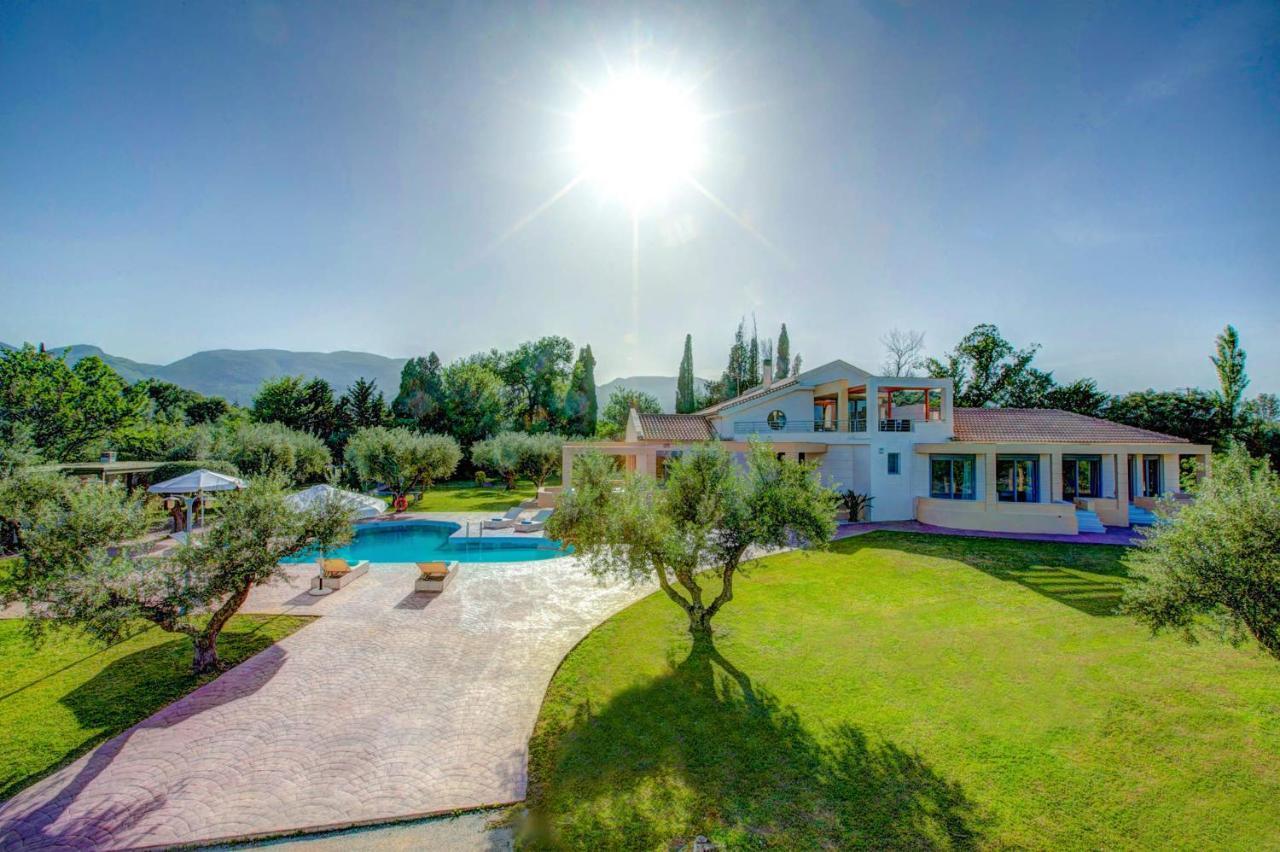 Astarte Villas - Istar Villa With Tennis Court Makhairádhon Dış mekan fotoğraf