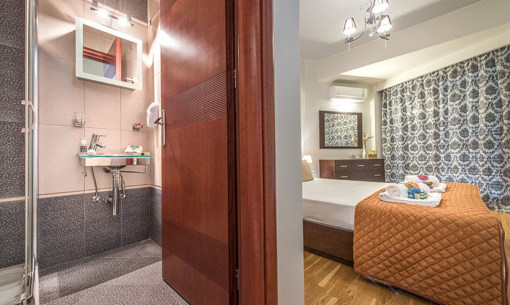 Astarte Villas - Istar Villa With Tennis Court Makhairádhon Dış mekan fotoğraf